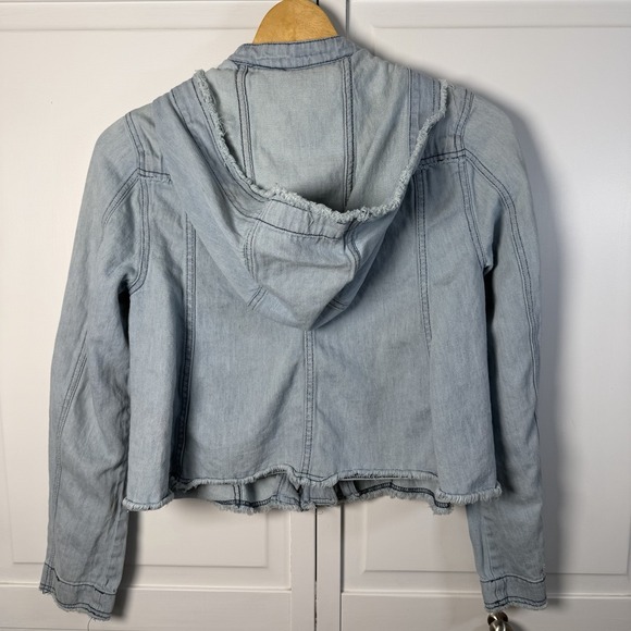 Free People Women's Denim Jacket Light Blue Hooded Raw‎ Hem Cropped Boho XS - Picture 8 of 12